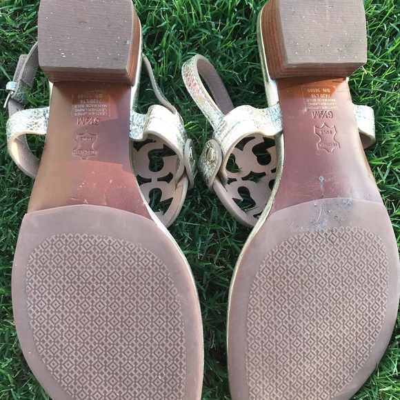 Platinum Tory Burch Logo Sandals with ankle strap - Picture 4 of 7